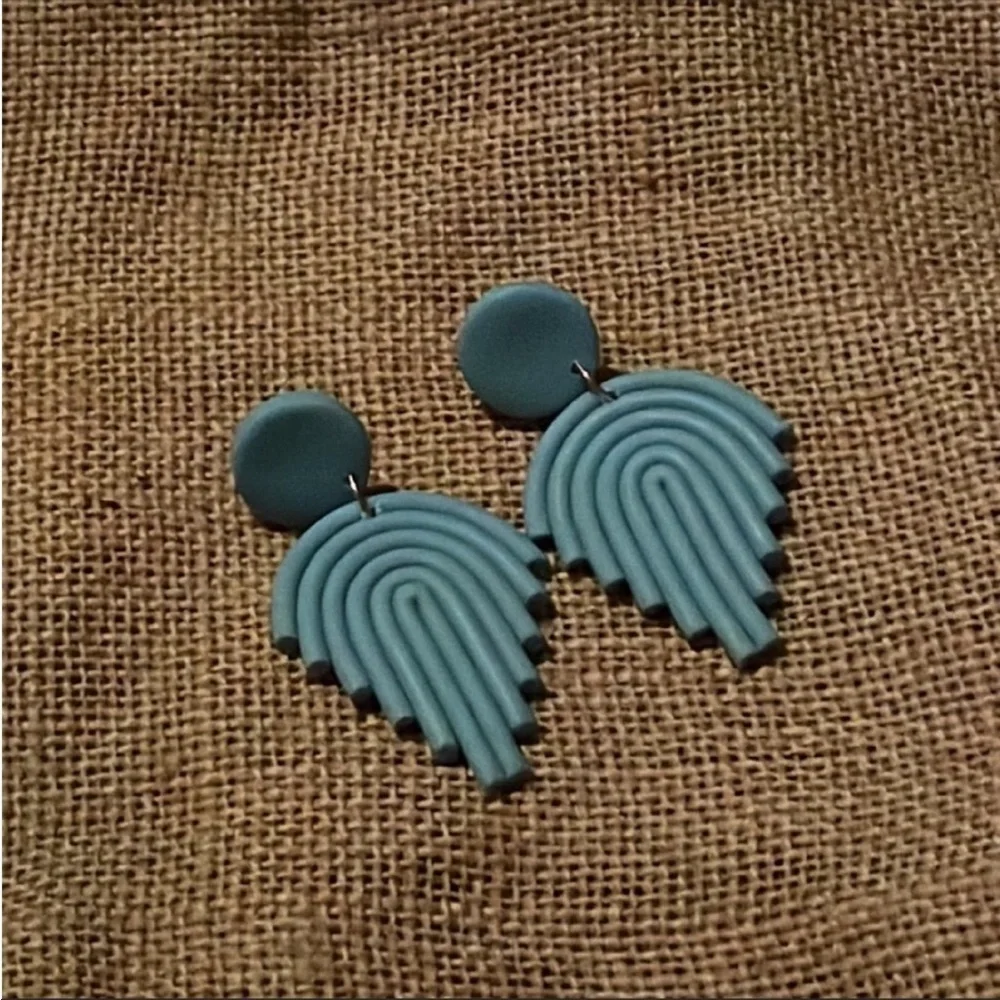 Trendy In Style Teal Tiffany Blue Boho bohemian New Clay 90s y2k Vintage